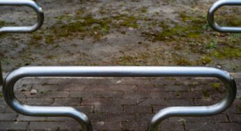 だれもいない公園で…
